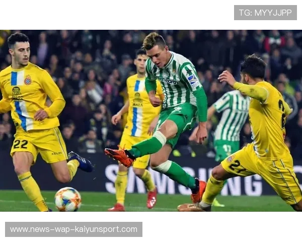 贝蒂斯完胜巴萨曼联弃将爆冷助力争冠格局大变 贝蒂斯完胜巴萨曼联弃将爆冷助力争冠格局大变