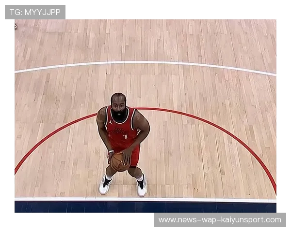 NBA后卫胯下迷踪突破：打破防线的迷幻魔术