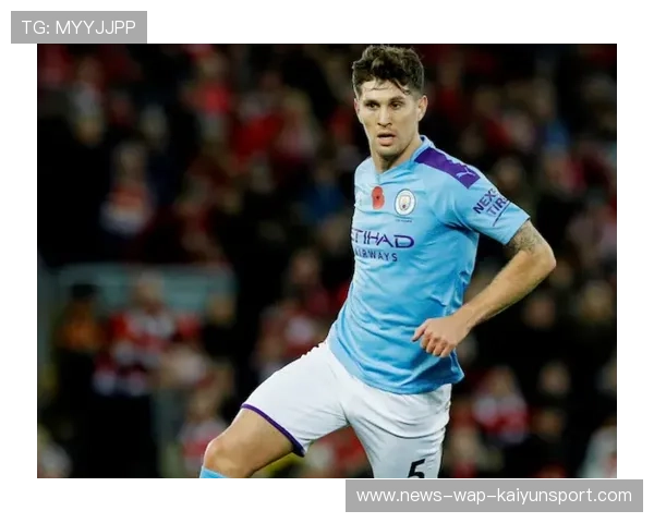 国王外线设计：拉扯对手防线形成更多缝隙