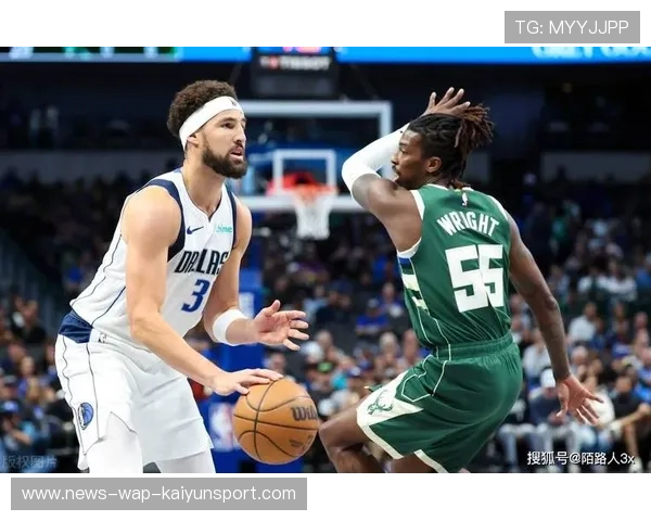 独行侠后场三分如雨点般落下